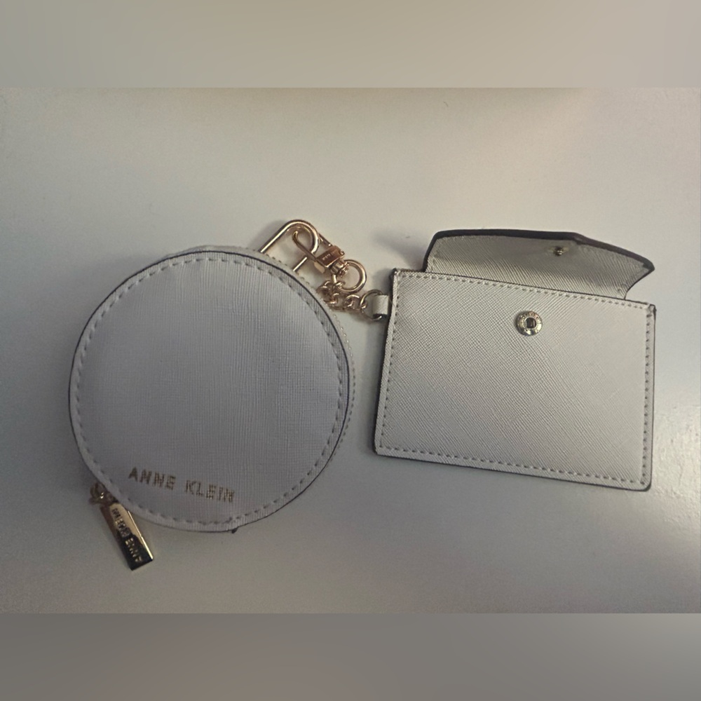 Anne Klein White Key and Card Holder Set